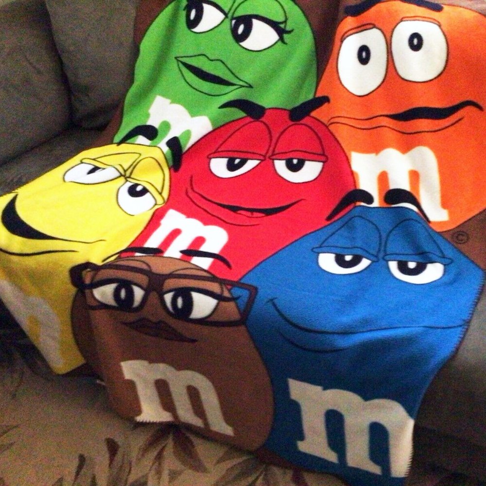 M&M's Mars Candy Collectibles ~ *2016* Limited Edition Blanket (Size: 60" x 50")
